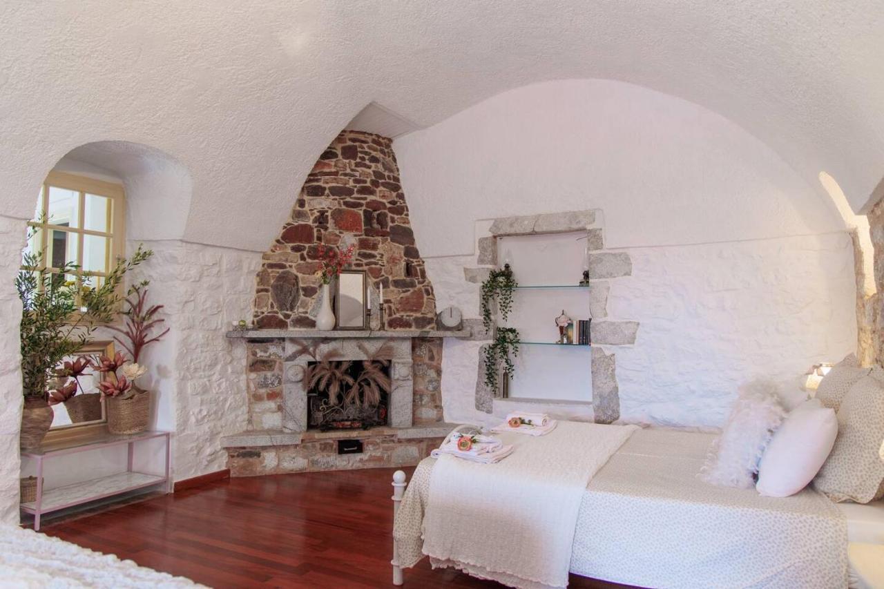 Iliana'S House - Spacious Cave House In The Center Of Areopolis Eksteriør bilde